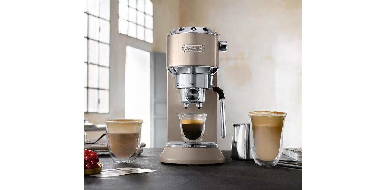 「幅15cmのデロンギ」が実質5万円切り。自宅でラテアートのコソ練し放題ですぞのアイキャッチ画像